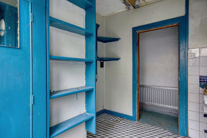 Kitchen- click for photo gallery